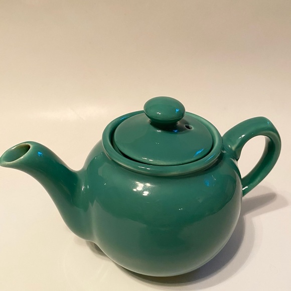 SOLD•Vintage• Small Green Teapot - Picture 2 of 7